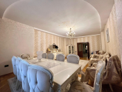 Satılır 4 otaqlı 220 m2 yeni tikili Gənclik m.