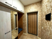 Satılır 4 otaqlı 130 m2 yeni tikili Həzi Aslanov