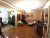 Satılır 3 otaqlı 80 m2 köhnə tikili 28 May m.