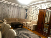 Satılır 3 otaqlı 132 m2 yeni tikili 8 Noyabr m.