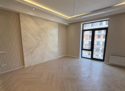 Satılır 3 otaqlı 137 m2 yeni tikili Ağ şəhər