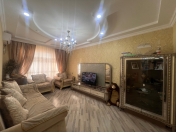 Satılır 3 otaqlı 87 m2 köhnə tikili Əhmədli m.