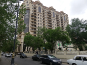 Satılır 4 otaqlı 240 m2 yeni tikili Sahil m.