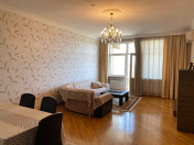 İcarəyə verilir 3 otaqlı 140 m2 yeni tikili Elmlər Akademiyası m.