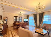 Satılır 5 otaqlı 140 m2 köhnə tikili Azadlıq prospekti m.
