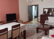 İcarəyə verilir 3 otaqlı 135 m2 yeni tikili Elmlər Akademiyası m.