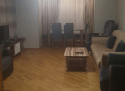 İcarəyə verilir 2 otaqlı 61.3 m2 köhnə tikili Şah İsmayıl Xətai m.