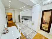 İcarəyə verilir 2 otaqlı 105 m2 yeni tikili Gənclik m.