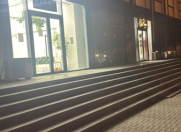 İcarəyə verilir 1 otaqlı 52 m2 obyekt 28 May m.