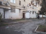 Satılır 4 otaqlı 60 m2 köhnə tikili Neftçilər m.