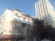 İcarəyə verilir 3 otaqlı 70 m2 köhnə tikili İnşaatçılar m.