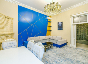 Satılır 5 otaqlı 138 m2 köhnə tikili Sahil m.