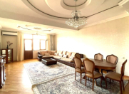 Satılır 3 otaqlı 130 m2 yeni tikili Nizami m.