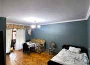 Satılır 1 otaqlı 40 m2 köhnə tikili Həzi Aslanov m.