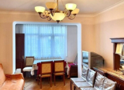 Satılır 3 otaqlı 70 m2 köhnə tikili Gənclik m.