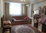 Satılır 2 otaqlı 40 m2 köhnə tikili Həzi Aslanov m.