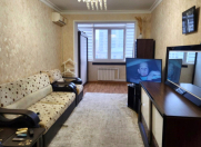 Satılır 2 otaqlı 60 m2 köhnə tikili Şah İsmayıl Xətai m.