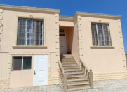 Satılır 4 otaqlı 234 m2 həyət evi Binə