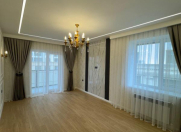 Satılır 4 otaqlı 100 m2 köhnə tikili Elmlər Akademiyası m.