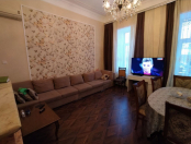 İcarəyə verilir 3 otaqlı 100 m2 köhnə tikili Sahil m.