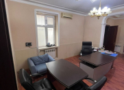 İcarəyə verilir 3 otaqlı 120 m2 ofis Nəsimi r.