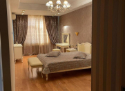 Satılır 5 otaqlı 231.5 m2 yeni tikili Heydər Əliyev sarayı