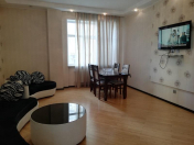 Satılır 3 otaqlı 122 m2 yeni tikili Nizami m.