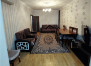 Satılır 1 otaqlı 45 m2 köhnə tikili Qara Qarayev m.