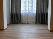 Satılır 1 otaqlı 35 m2 köhnə tikili Xalqlar Dostluğu m.