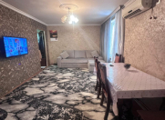 Satılır 2 otaqlı 35 m2 köhnə tikili Elmlər Akademiyası m.