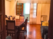 Satılır 2 otaqlı 70 m2 köhnə tikili Həzi Aslanov m.