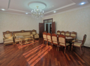 Satılır 3 otaqlı 140 m2 yeni tikili 28 May m.