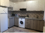 Satılır 4 otaqlı 160 m2 həyət evi Hyatt Regency