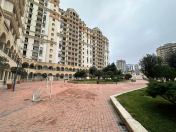 İcarəyə verilir 5 otaqlı 300 m2 yeni tikili Nizami m.