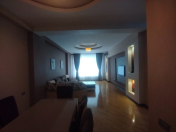 İcarəyə verilir 3 otaqlı 120 m2 yeni tikili Elmlər Akademiyası m.