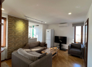 Satılır 2 otaqlı 45 m2 köhnə tikili Qara Qarayev m.