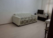 Satılır 3 otaqlı 85 m2 köhnə tikili Elmlər Akademiyası m.