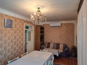 Satılır 4 otaqlı 100 m2 köhnə tikili Rəsulzadə