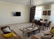 Satılır 3 otaqlı 140.5 m2 yeni tikili Gənclik m.