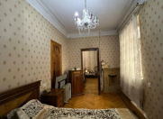 Satılır 3 otaqlı 80 m2 köhnə tikili Elmlər Akademiyası m.