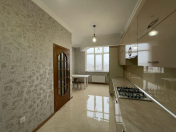 İcarəyə verilir 2 otaqlı 90 m2 yeni tikili 28 May m.