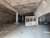 İcarəyə verilir 2 otaqlı 505 m2 obyekt 20 yanvar m.