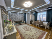 Satılır 4 otaqlı 142 m2 yeni tikili Xalqlar Dostluğu m.