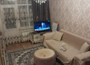 Satılır 3 otaqlı 60 m2 köhnə tikili Xalqlar Dostluğu m.