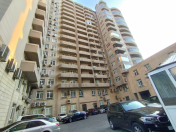Satılır 3 otaqlı 180 m2 yeni tikili 28 May m.