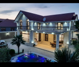 Satılır 6 otaqlı 280 m2 yeni tikili Şəki