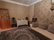 Satılır 3 otaqlı 82 m2 köhnə tikili Xalqlar Dostluğu m.