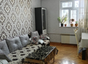 Satılır 3 otaqlı 85 m2 köhnə tikili Bakıxanov