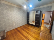 Satılır 3 otaqlı 85 m2 köhnə tikili Əhmədli m.