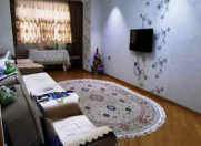 Satılır 5 otaqlı 110 m2 köhnə tikili Həzi Aslanov m.